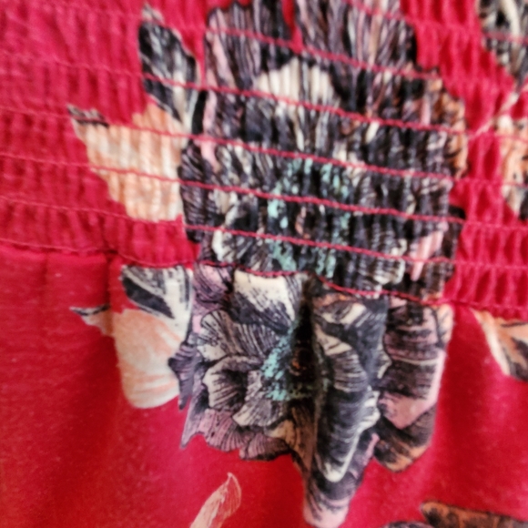 Fuscia Shirred Bodice Off the Shoulder Dress - Picture 6 of 7